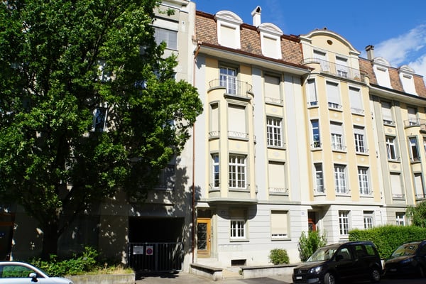 Sanierte 3.5-Zimmerwohnung in Baumgartner-Haus 1