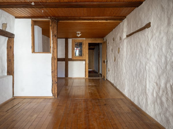 Historisches Altstadthaus mit Wohn- und Gewerbeteil in Nidau 2