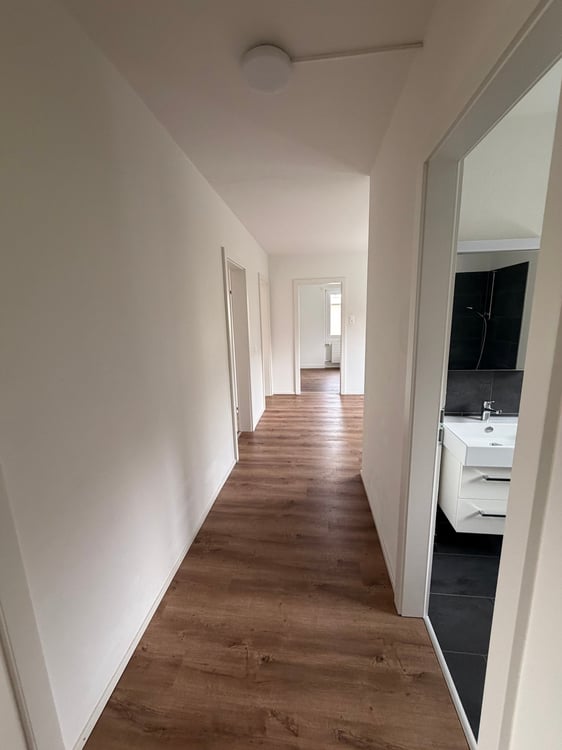 Helle 3.5-Zimmer-Wohnung mit Balkon in Grenchen 11