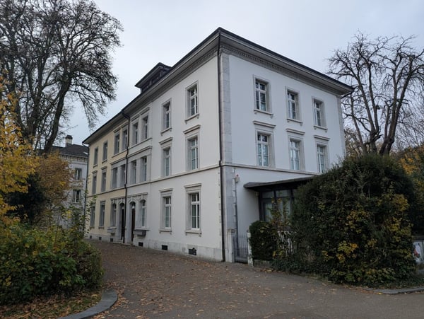 Repräsentative Praxisräumlichkeiten