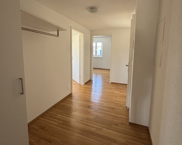 Geräumige 2.5-Zimmer-Wohnung mit Balkon in Langenthal 7