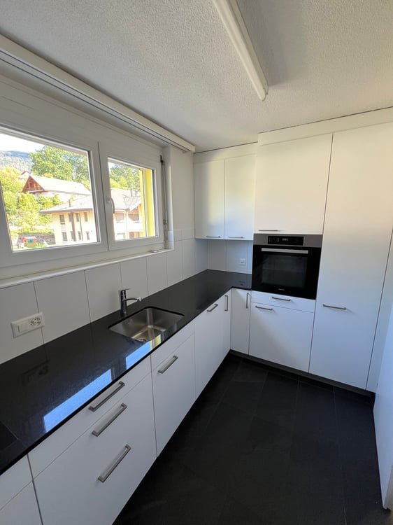 Grosszügige 3.5-Zimmer-Dachwohnung mit Riesenterrasse 10