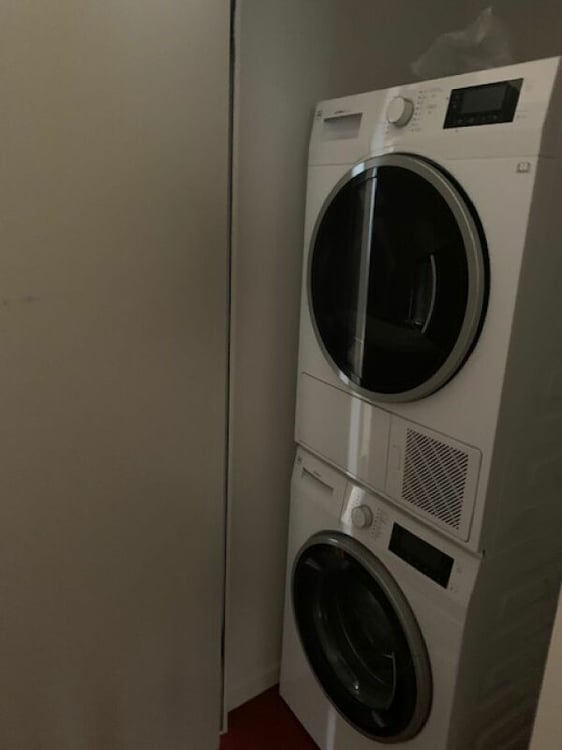 Moderne 4-Zimmerwohnung zu vermieten 8