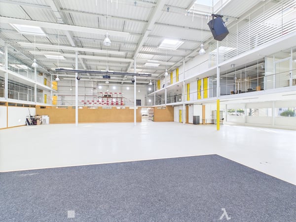 Verkaufs- und Bürofläche im Erdgeschoss im Industriequartier 6