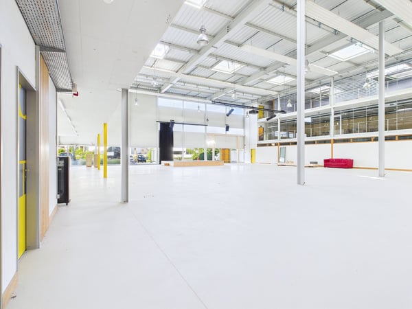 Verkaufs- und Bürofläche im Erdgeschoss im Industriequartier 9
