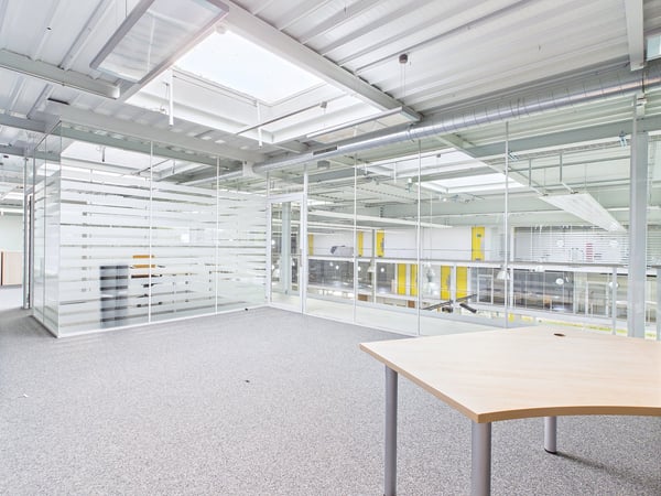 Büroräumlichkeiten im Industriequartier ab 244m2 8