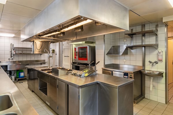 Restaurant an sonniger und zentraler Lage für innovativen Pächter 14