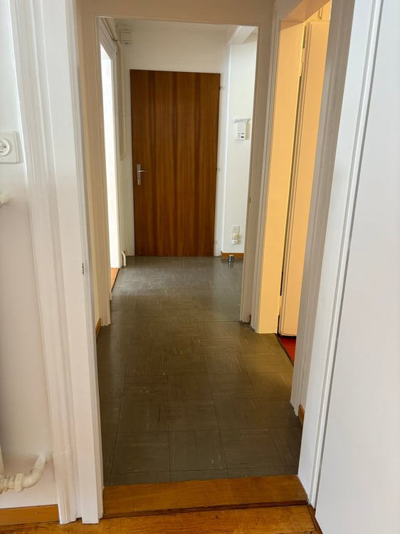 Charmante 1.5-Zimmer-Wohnung an der Bahnhofstrasse in Biel 9