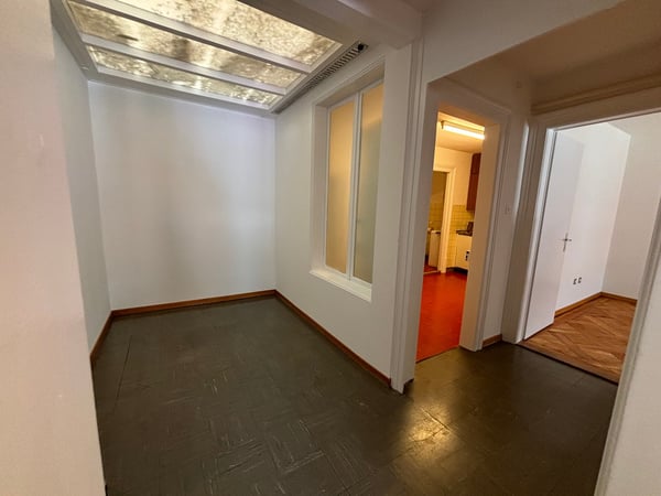 Charmante 1.5-Zimmer-Wohnung an der Bahnhofstrasse in Biel 10