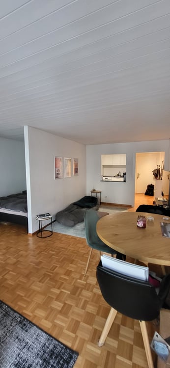 Möchten Sie zentral wohnen? 2.5 Zimmerwohnung, 2. OG rechts 25
