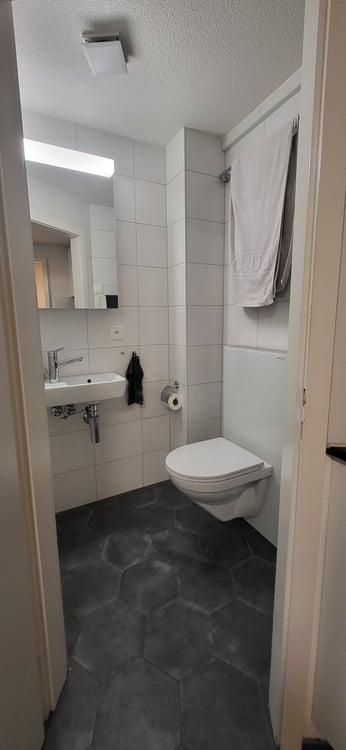 Möchten Sie zentral wohnen? 2.5 Zimmerwohnung, 2. OG rechts 14