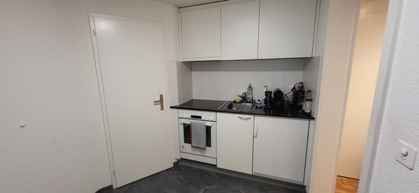 Möchten Sie zentral wohnen? 2.5 Zimmerwohnung, 2. OG rechts 11