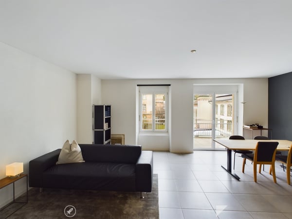 Charmante 5.5-Zimmer-Duplex-Wohnung im Herzen von Biel 2