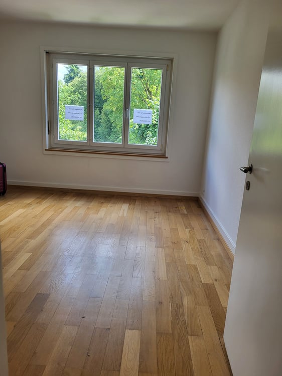 Helle 3-Zimmer-Wohnung mit Balkon an der General-Dufour-Strasse in Biel 6