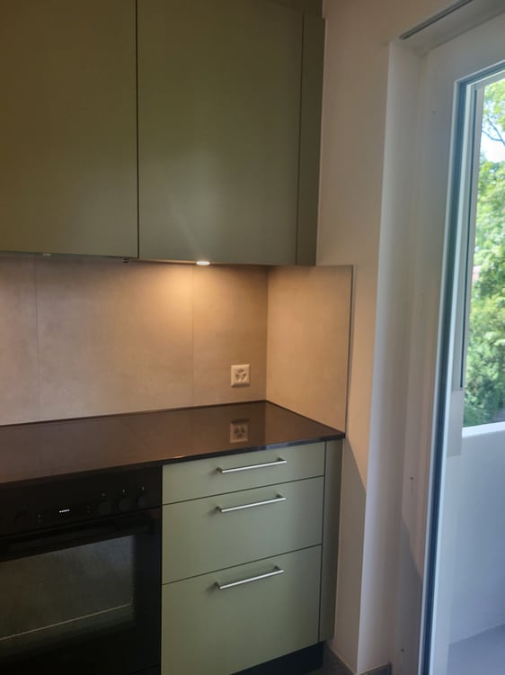 Helle 3-Zimmer-Wohnung mit Balkon an der General-Dufour-Strasse in Biel 2
