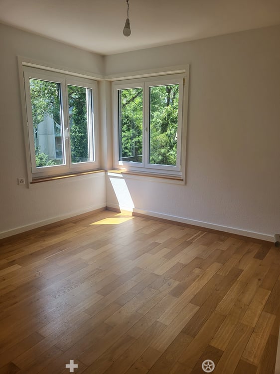 Helle 3-Zimmer-Wohnung mit Balkon an der General-Dufour-Strasse in Biel 7