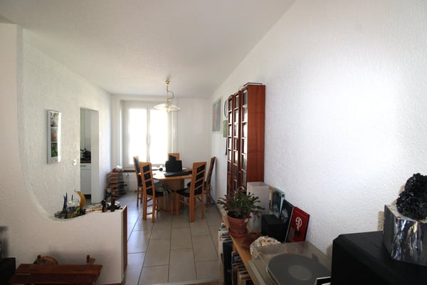 Grosse 4½-Zimmerwohnung mit Balkon in Jugendstilhaus nahe Bahnhof 8