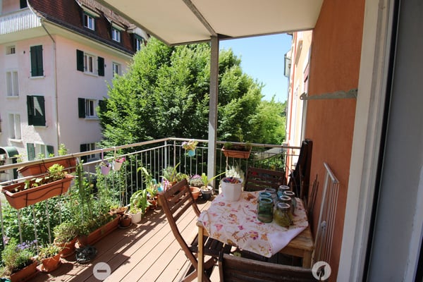 Grosse 4½-Zimmerwohnung mit Balkon in Jugendstilhaus nahe Bahnhof 5