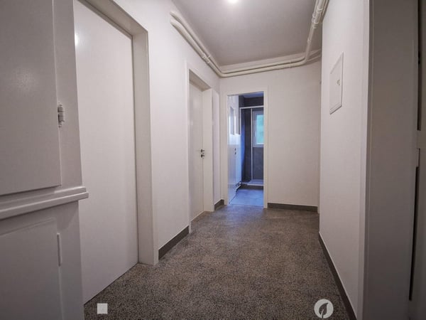 Helle 3-Zimmer-Wohnung mit Balkon an der General-Dufour-Strasse in Biel 6