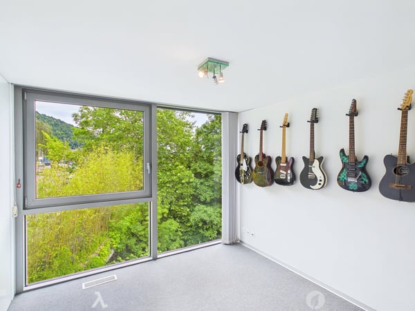 Exklusive Triplex-Wohnung mit direktem Seeanstoss und eigenem Bootsplatz in Twann-Tüscherz 3
