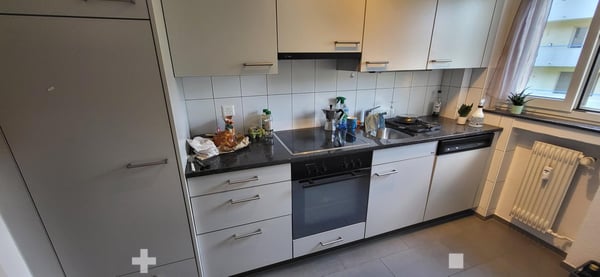 5-Zimmerwohnung mit Balkon, 1. OG rechts 2