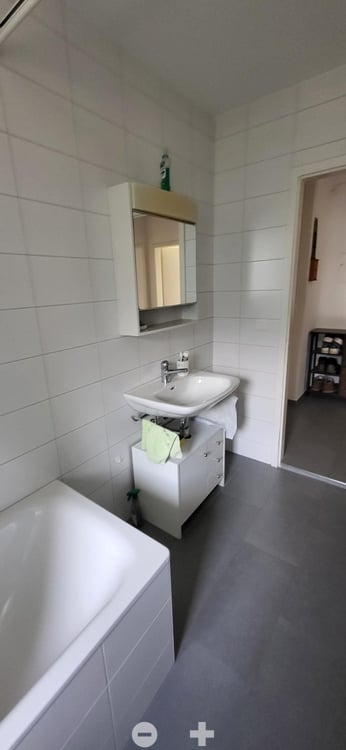 3-Zimmerwohnung mit Balkon, 1. OG rechts 7