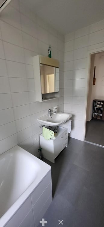 3-Zimmerwohnung mit Balkon, 1. OG rechts 7