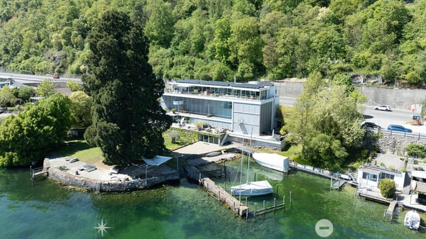 Exklusive Triplex-Wohnung mit direktem Seeanstoss und eigenem Bootsplatz 2