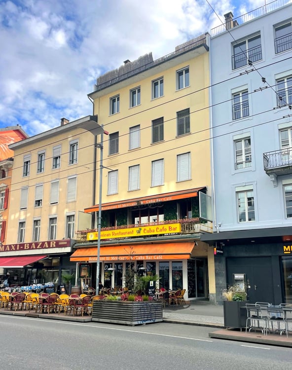Helle Attikawohnung mit grosser Terrasse und Cheminée 11