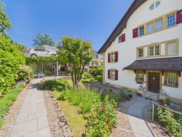 Charmantes Mehrfamilienhaus an der Schützengasse 84 in Biel 4