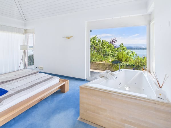 Exklusive Villa mit Pool und Seesicht in Ligerz 11