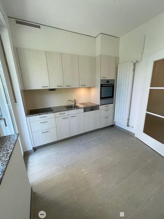 Tolle 2.5-Zimmer-Wohnung im Altbau an der General-Dufour-Strasse in Biel 5