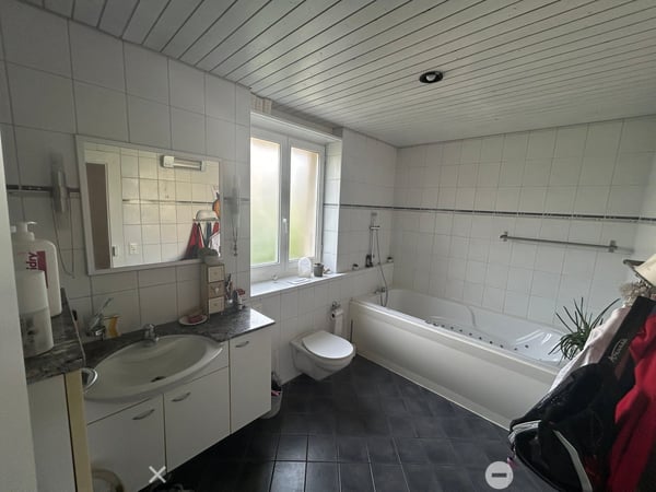 In 2-Familenhaus mit Garten- und Poolnutzung 4