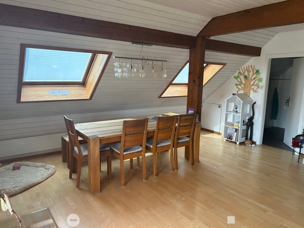 In 2-Familenhaus mit Garten- und Poolnutzung 7