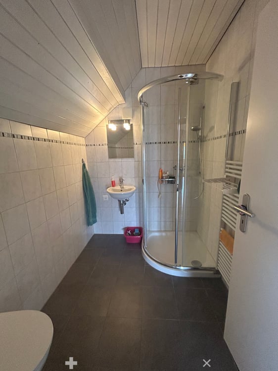 In 2-Familenhaus mit Garten- und Poolnutzung 5