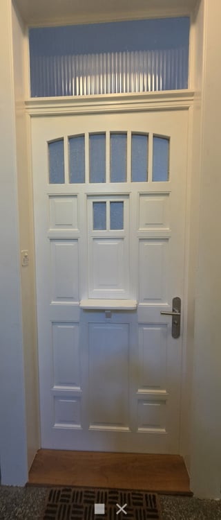 4-Zimmerwohnung mit 3 Balkonen und hohen Decken 2