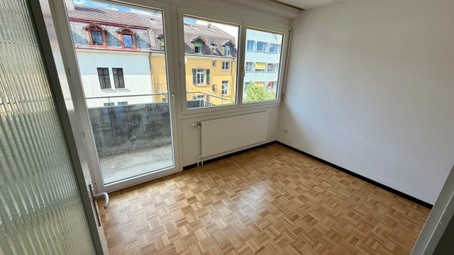 Außergewöhnliche 4.5-Zimmer-Wohnung mit diversen Balkone und Lift in Biel 19