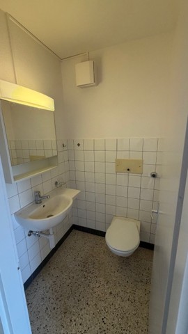 Außergewöhnliche 4.5-Zimmer-Wohnung mit diversen Balkone und Lift in Biel 15