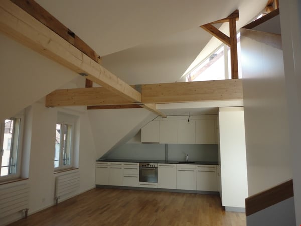 Moderne 3.5 Zimmer-Dachwohnung mit Galerie und Terrasse 12