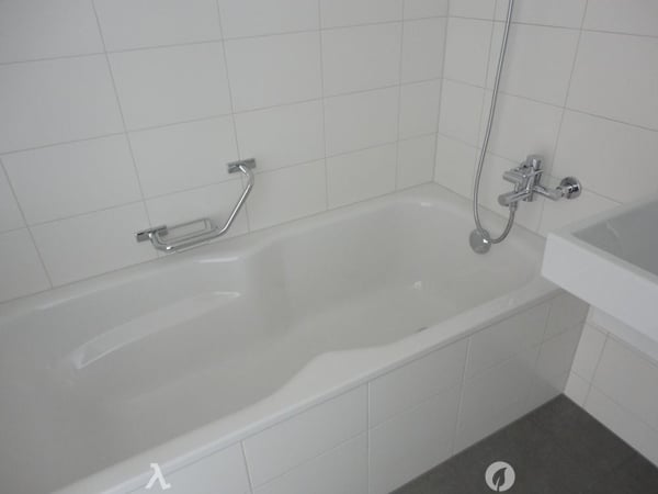 Moderne 3.5 Zimmer-Dachwohnung mit Galerie und Balkon 4