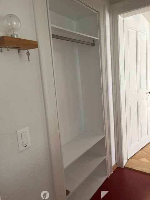 Renovierte 2-Zimmer-Altbauwohnung mit Balkon 7