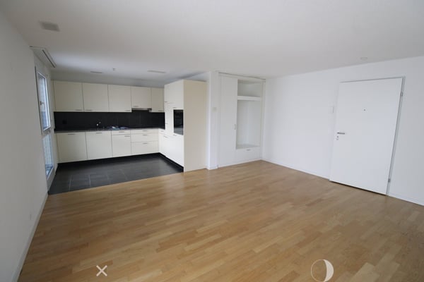 Moderne 3.5-Zimmerwohnung mit Balkon 3