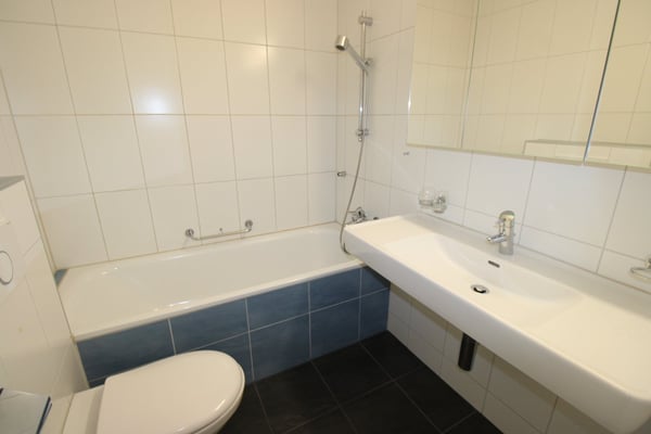 Moderne 3.5-Zimmerwohnung mit Balkon 10
