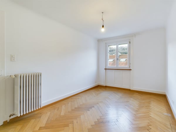 4.5-Zimmer-Duplex-Altbauwohnung mit Balkon und Garten 9