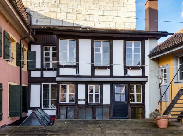 Historisches Mehrfamilienhaus mit Wohn- und Gewerbenutzung - Altstadt La Neuveville 9