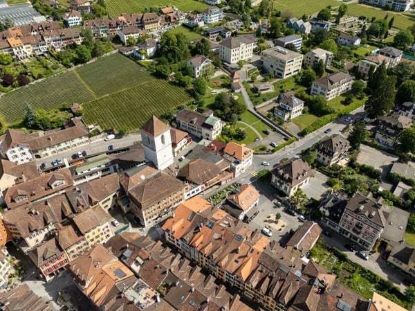 Historisches Mehrfamilienhaus mit Wohn- und Gewerbenutzung - Altstadt La Neuveville 17