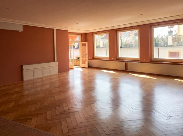 Historisches Mehrfamilienhaus mit Wohn- und Gewerbenutzung - Altstadt La Neuveville 13