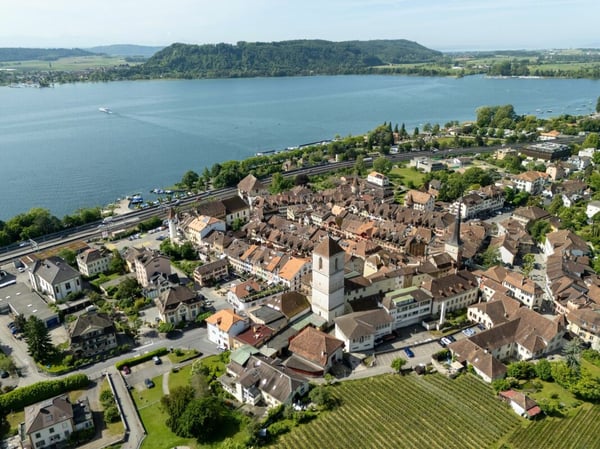Historisches Mehrfamilienhaus mit Wohn- und Gewerbenutzung - Altstadt La Neuveville 3