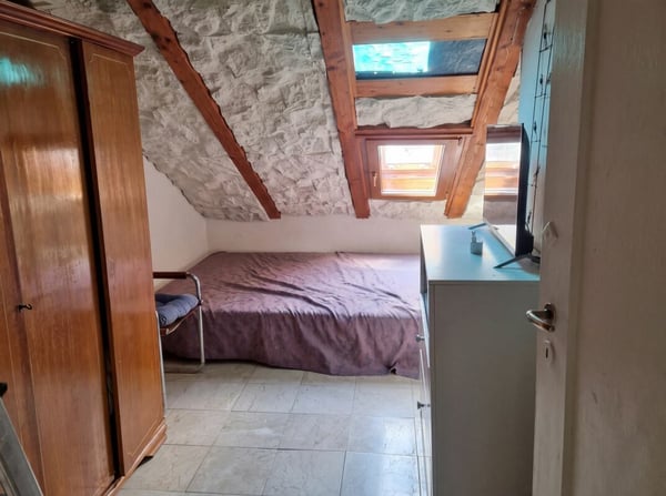Gepflegte 4-Zimmer-Dachwohnung mit Cheminée - Brüggstrasse 74, Biel 3