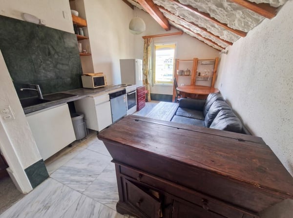 Gepflegte 4-Zimmer-Dachwohnung mit Cheminée - Brüggstrasse 74, Biel 1